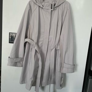 Sebby Collection light gray Trench coat New with Tags. Never worn. 3x size